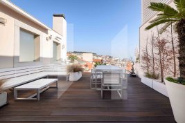 Penthouse Duplex T4+2 with Castle and Tagus River view